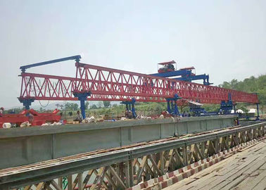 ब्रिज इरेक्शन बीम लॉन्चर गर्डर क्रेन उपकरण 300 टन हाईवे के लिए