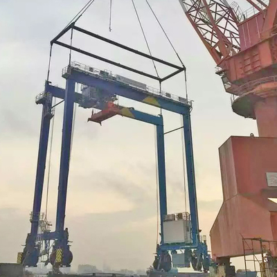 रबर टायर के साथ विद्युत उठाने की तंत्र 55 टन RTG गैन्ट्री क्रेन